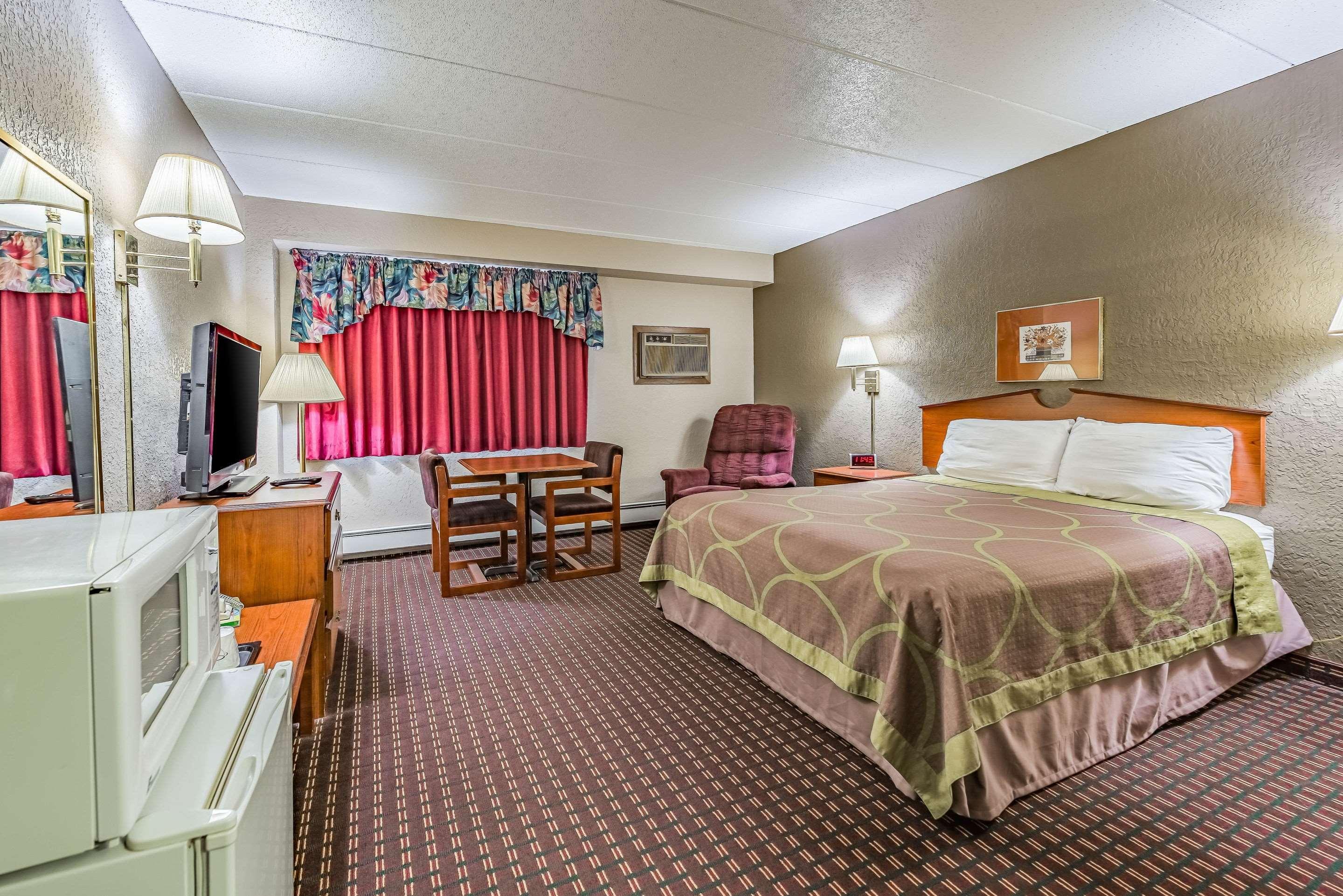 Rodeway Inn Saint Joseph Екстер'єр фото
