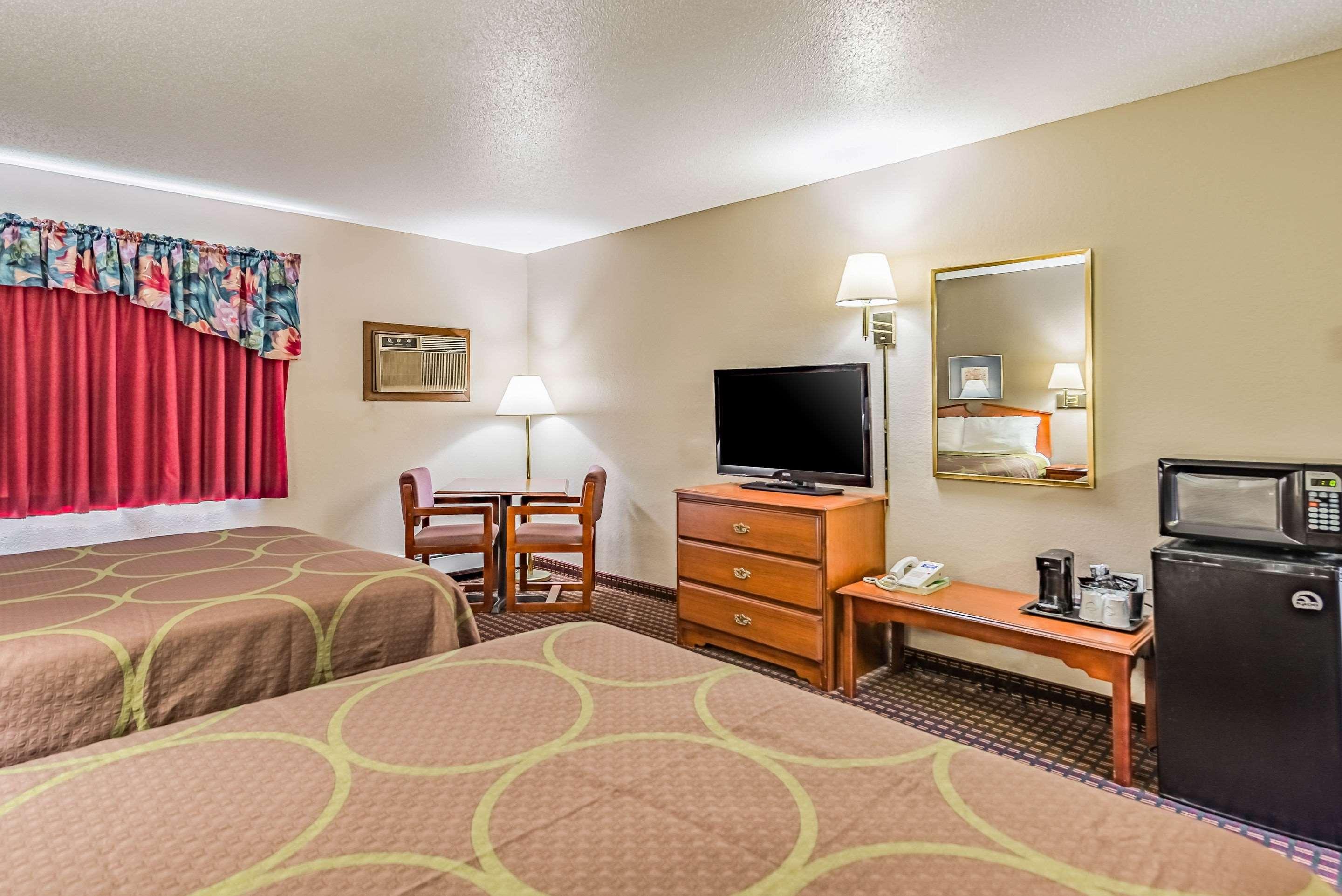 Rodeway Inn Saint Joseph Екстер'єр фото